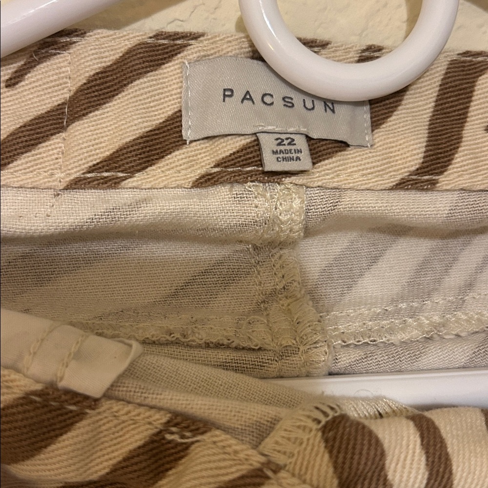 Zebra print jeans - Picture 2 of 3